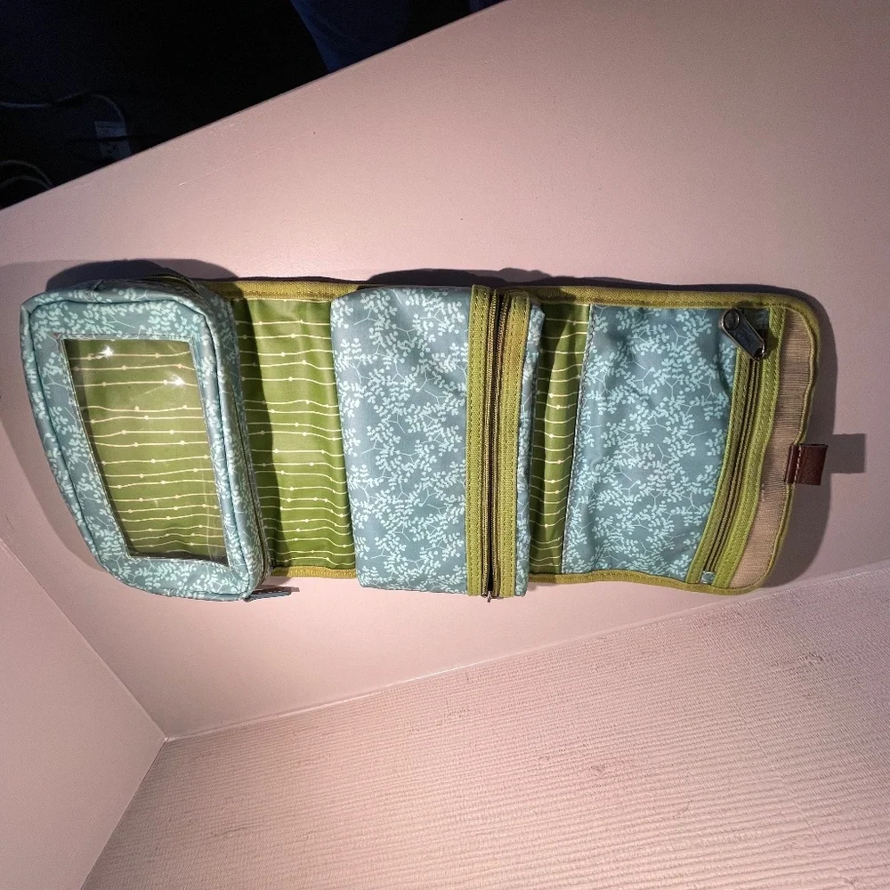 Fossil Cosmetic Bag - Picture 5 of 9